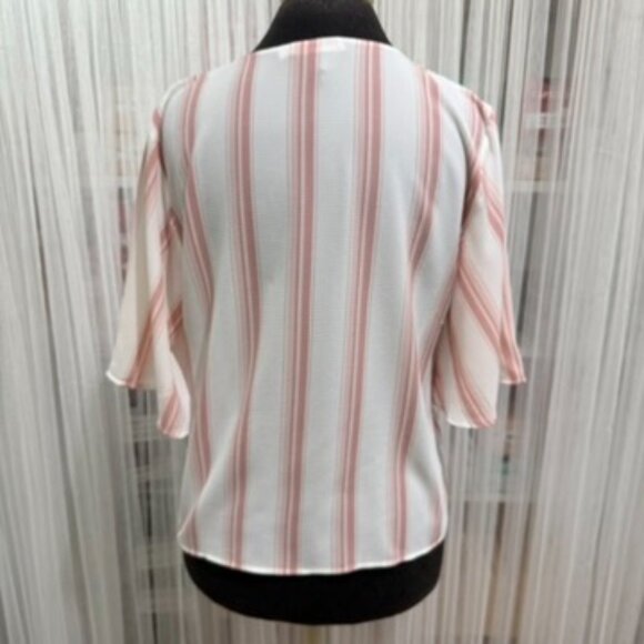 Lush Krisantha Tie-front Blouse Mauve & Cream size Medium Camp Shirt - Picture 3 of 11